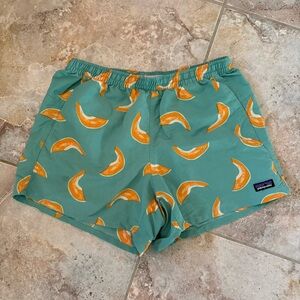 Women's Patagonia Melon Baggies Shorts Small Light Green Rare 5’’ Logo Boho Surf
